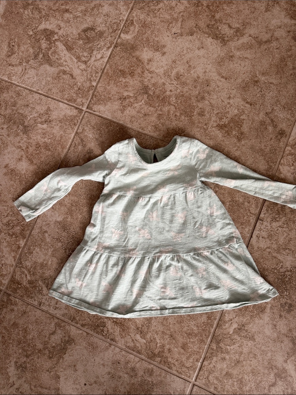 Girls' Mint Long-Sleeve Tiered Dress with white dovetails